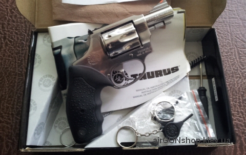 Комплектация револьвера Taurus